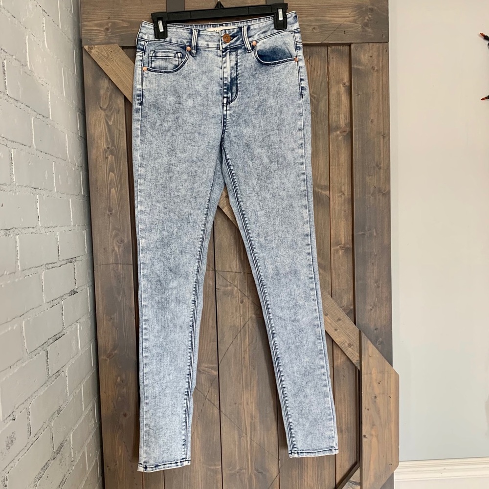 Bullhead High Rise Skinniest Jeans